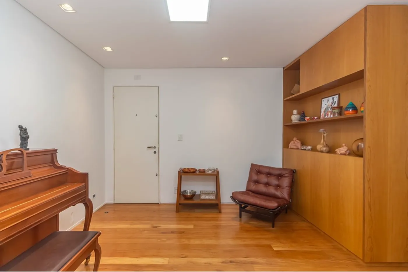 IBJA 701 Apto 601361053-35 - REMAX Trio Exclusividades