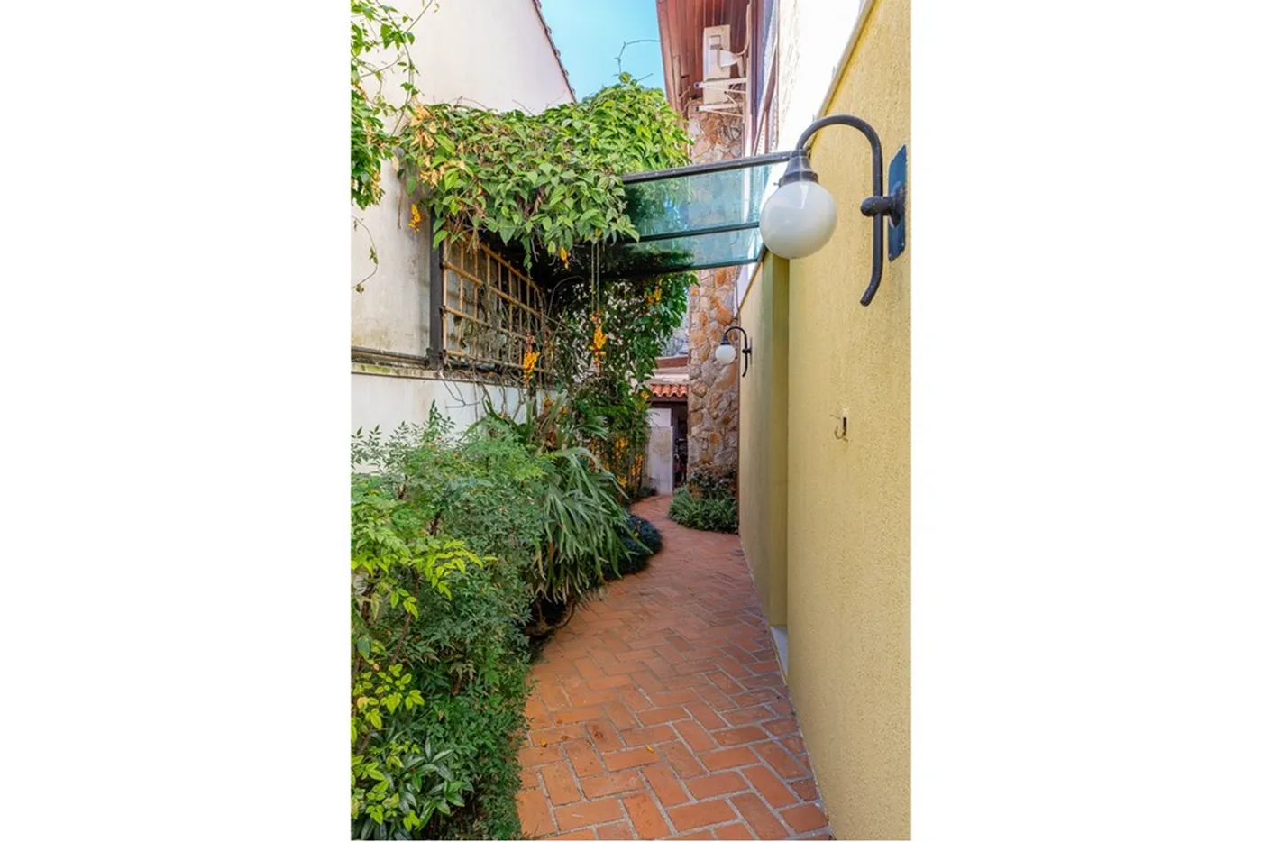 ADPBL 68 Casa 601371001-104 - REMAX Boutique Exclusividades