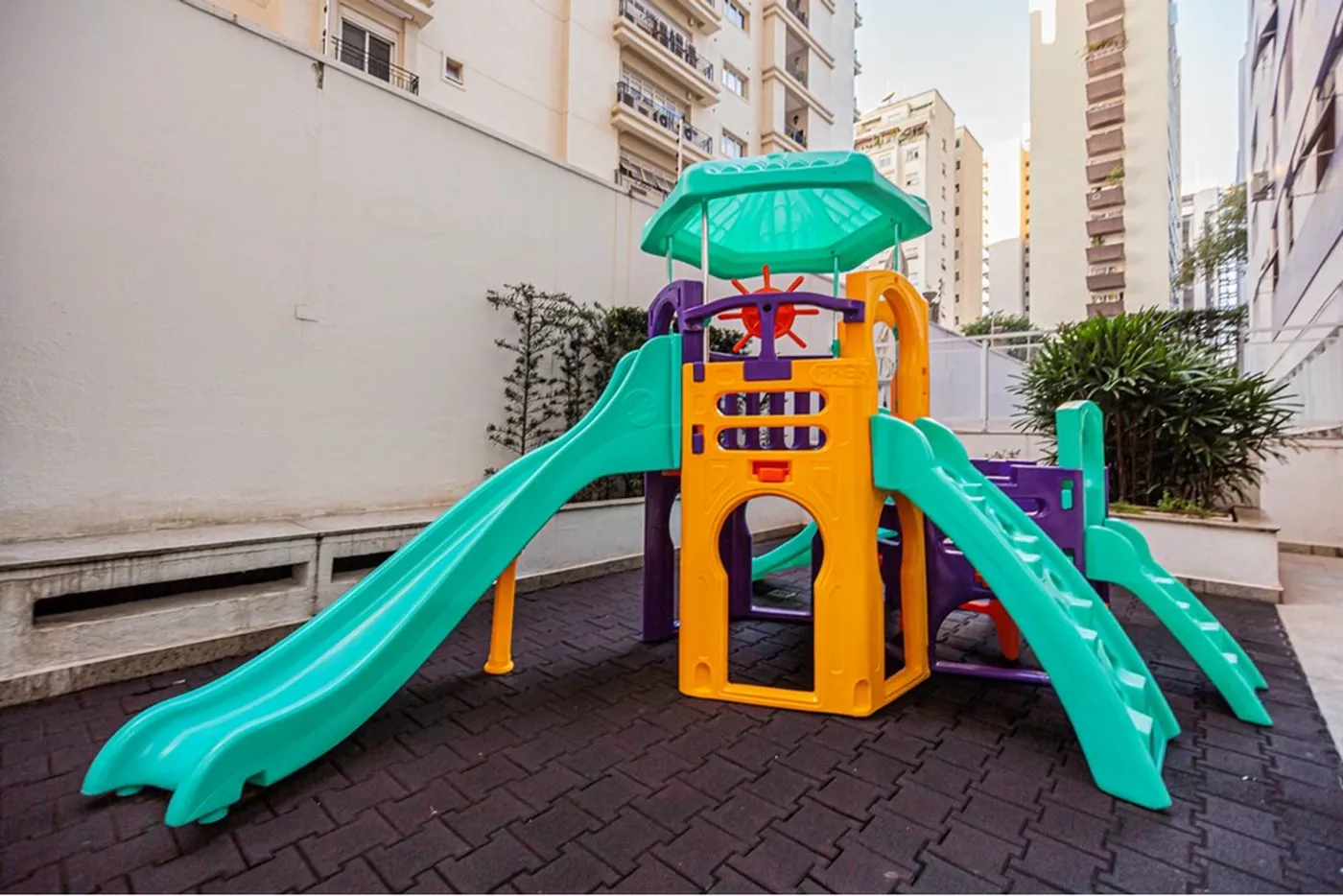 HSVDP 456 Apto 601081006-121 - REMAX Lepex Exclusividades