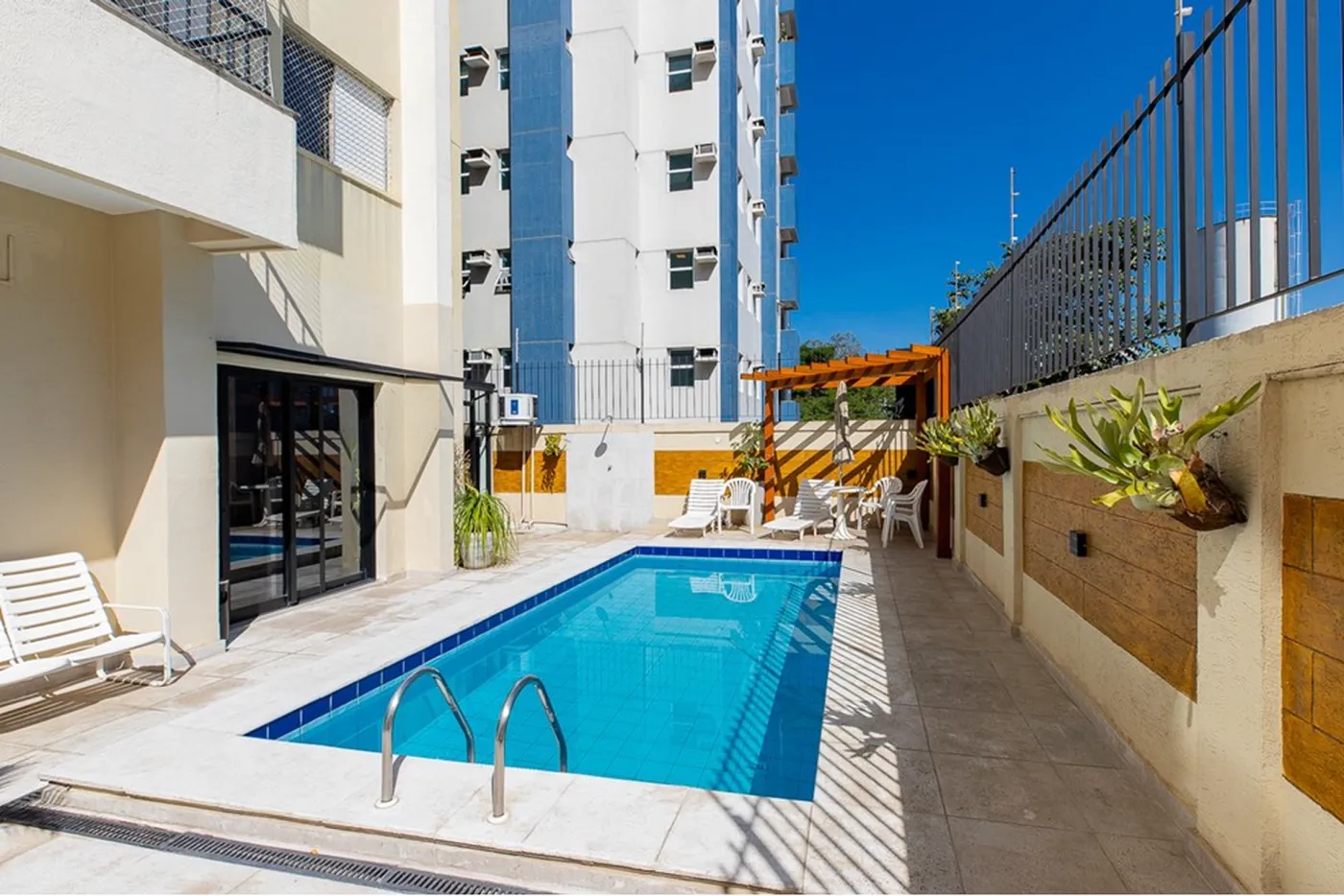 BNBDT 111 Apto 601241055-13 - REMAX Ville Exclusividades