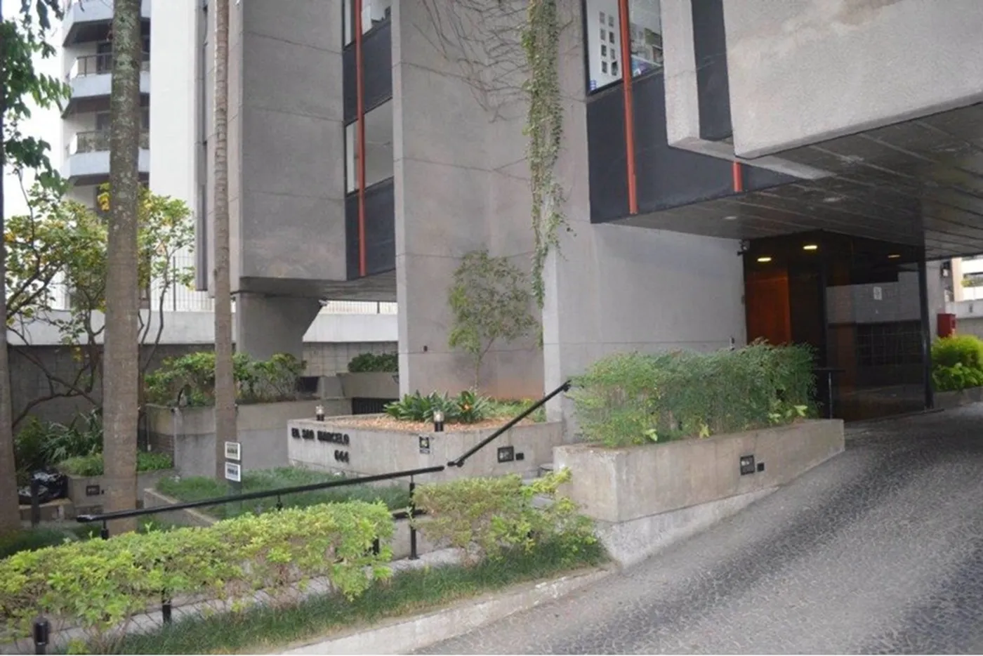 PDHDM 644 Sala 601241057-22 - REMAX Ville Exclusividades