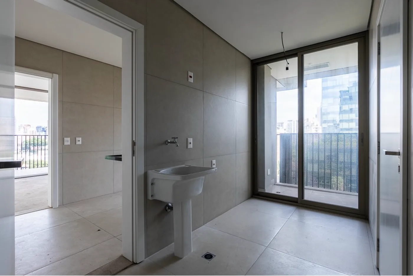 VOC 50 Apto 601081056-42 - REMAX Lepex Exclusividades