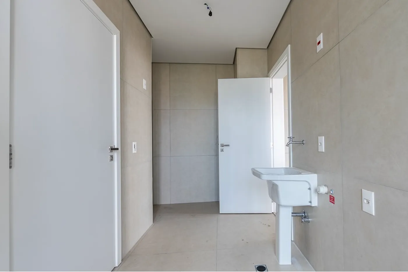 VOC 50 Apto 601081056-42 - REMAX Lepex Exclusividades