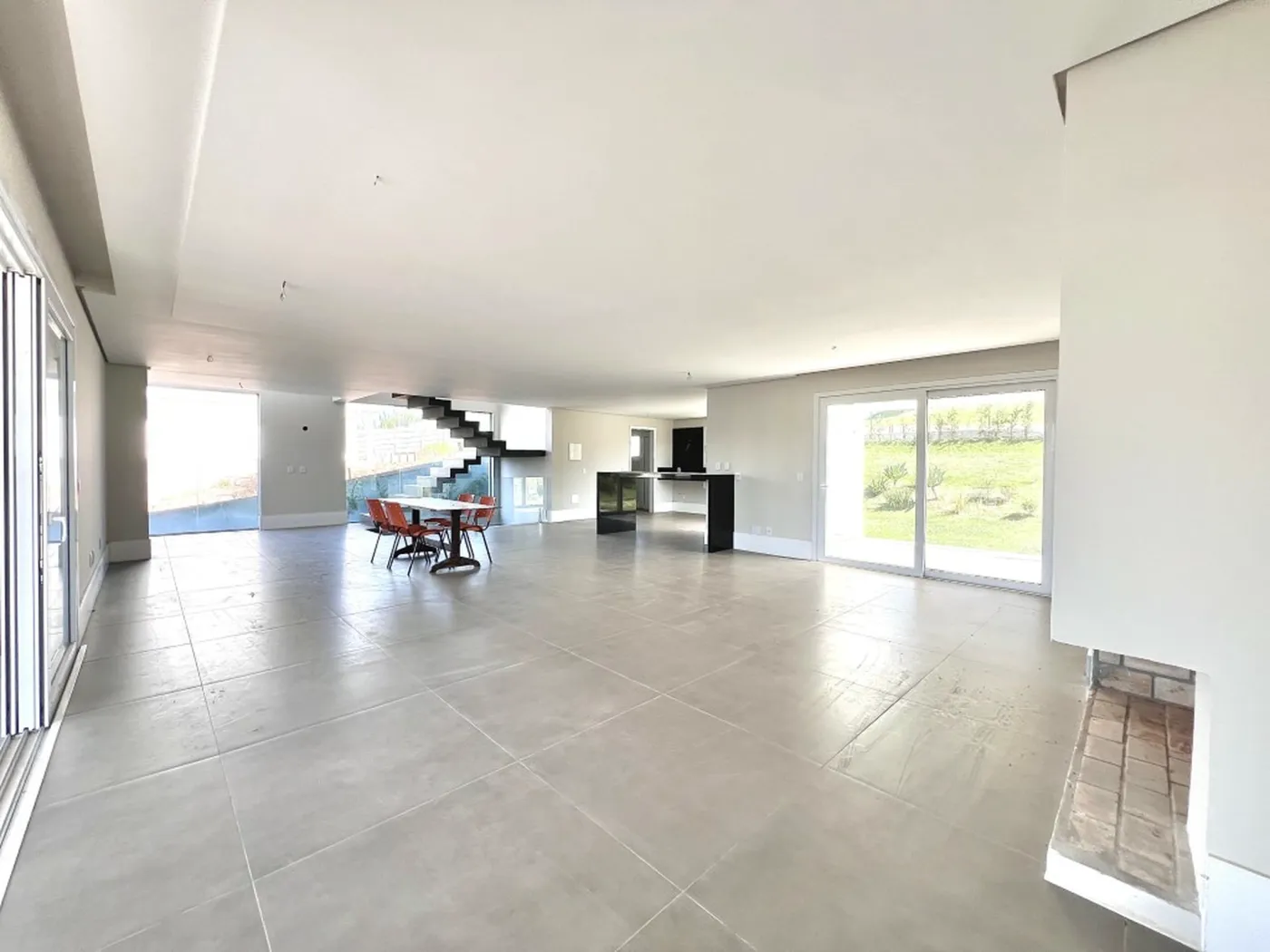 Alphaville Condomínio Lombardia Casa 387 - Dallasanta Avulsos