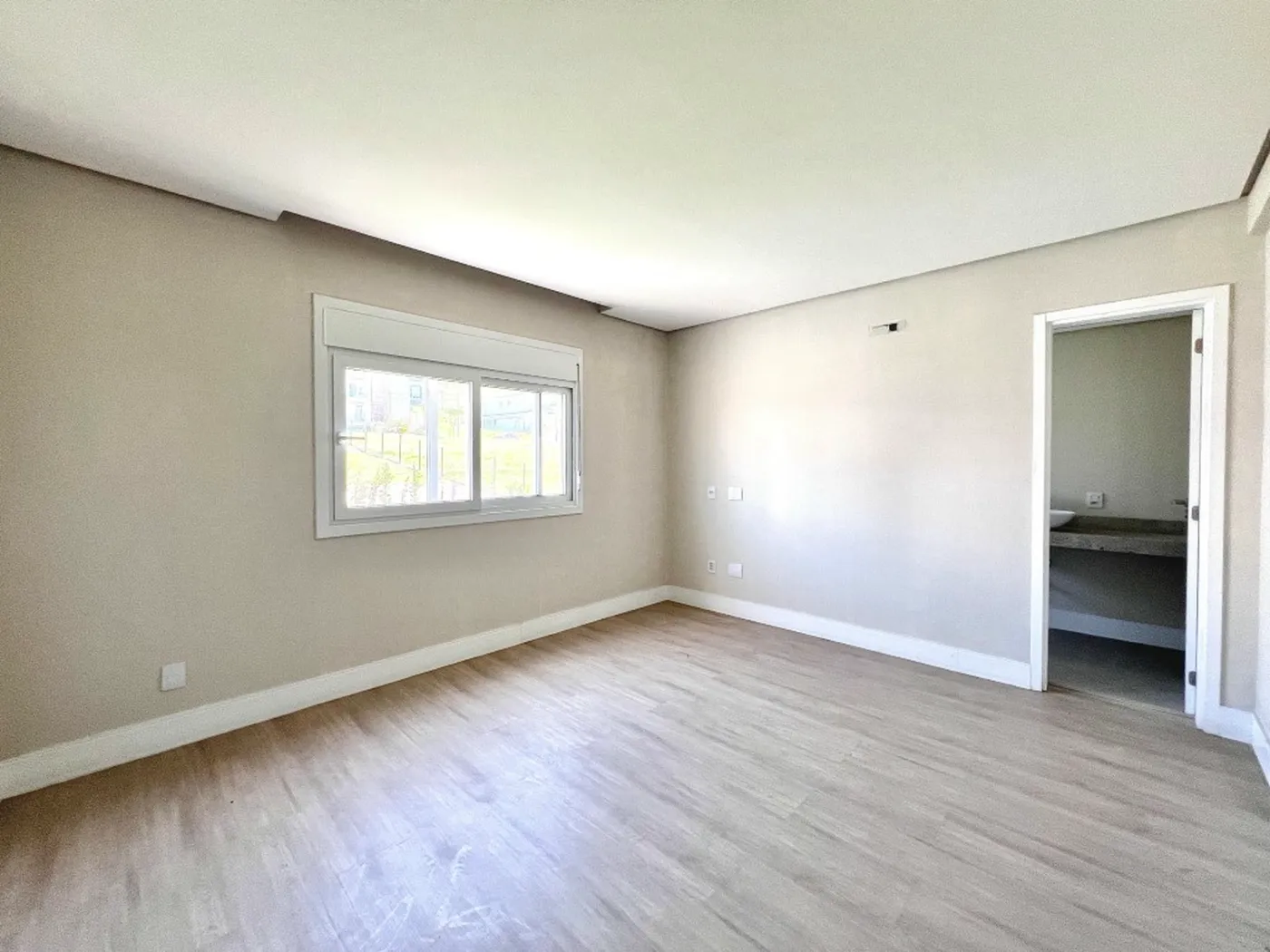 Alphaville Condomínio Lombardia Casa 387 - Dallasanta Avulsos