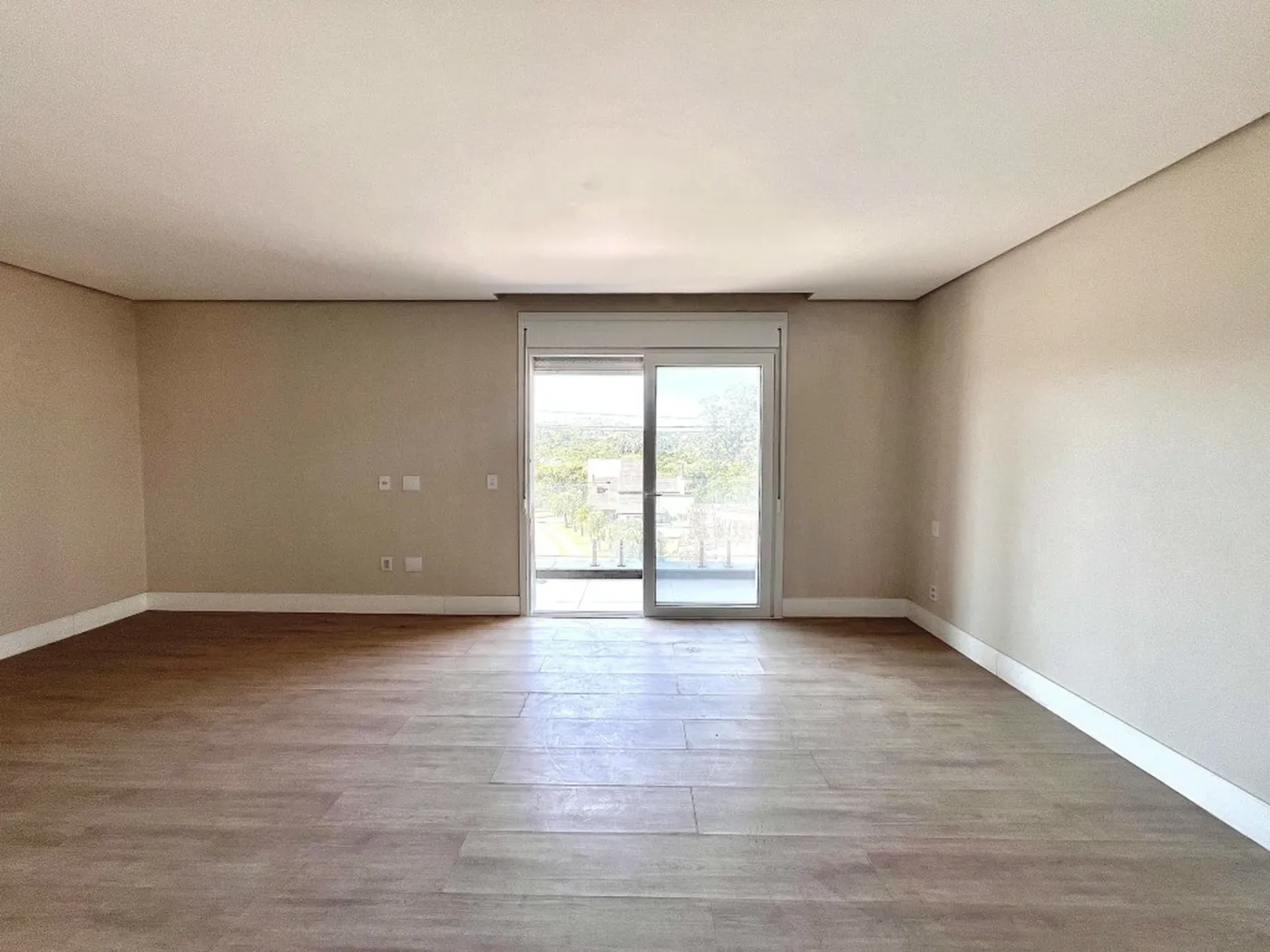 Alphaville Condomínio Lombardia Casa 387 - Dallasanta Avulsos