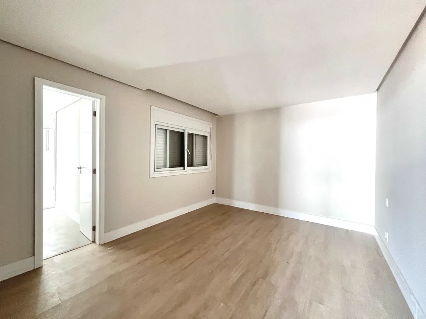 Alphaville Condomínio Lombardia Casa 387 - Dallasanta Avulsos