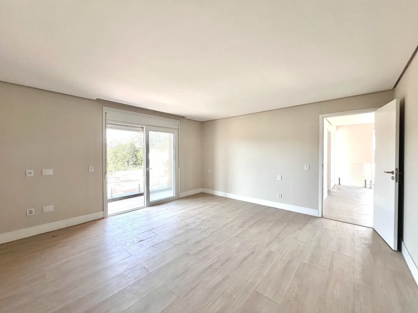Alphaville Condomínio Lombardia Casa 387 - Dallasanta Avulsos