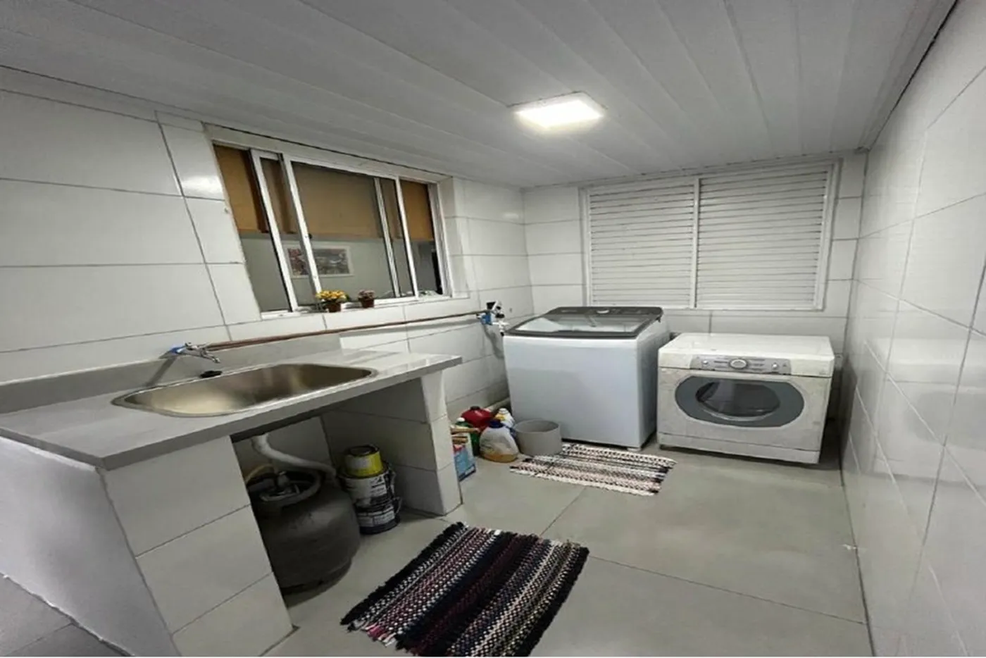 JAJL 300 Casa 612531061-16 - Remax MC3 Exclusividades