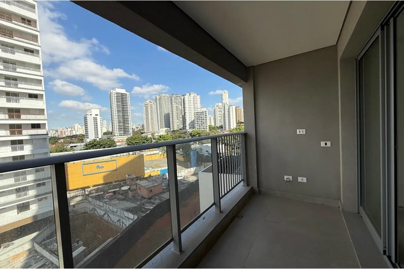 CKDRJ 2070 Apto 601241050-6 - REMAX Ville Exclusividades