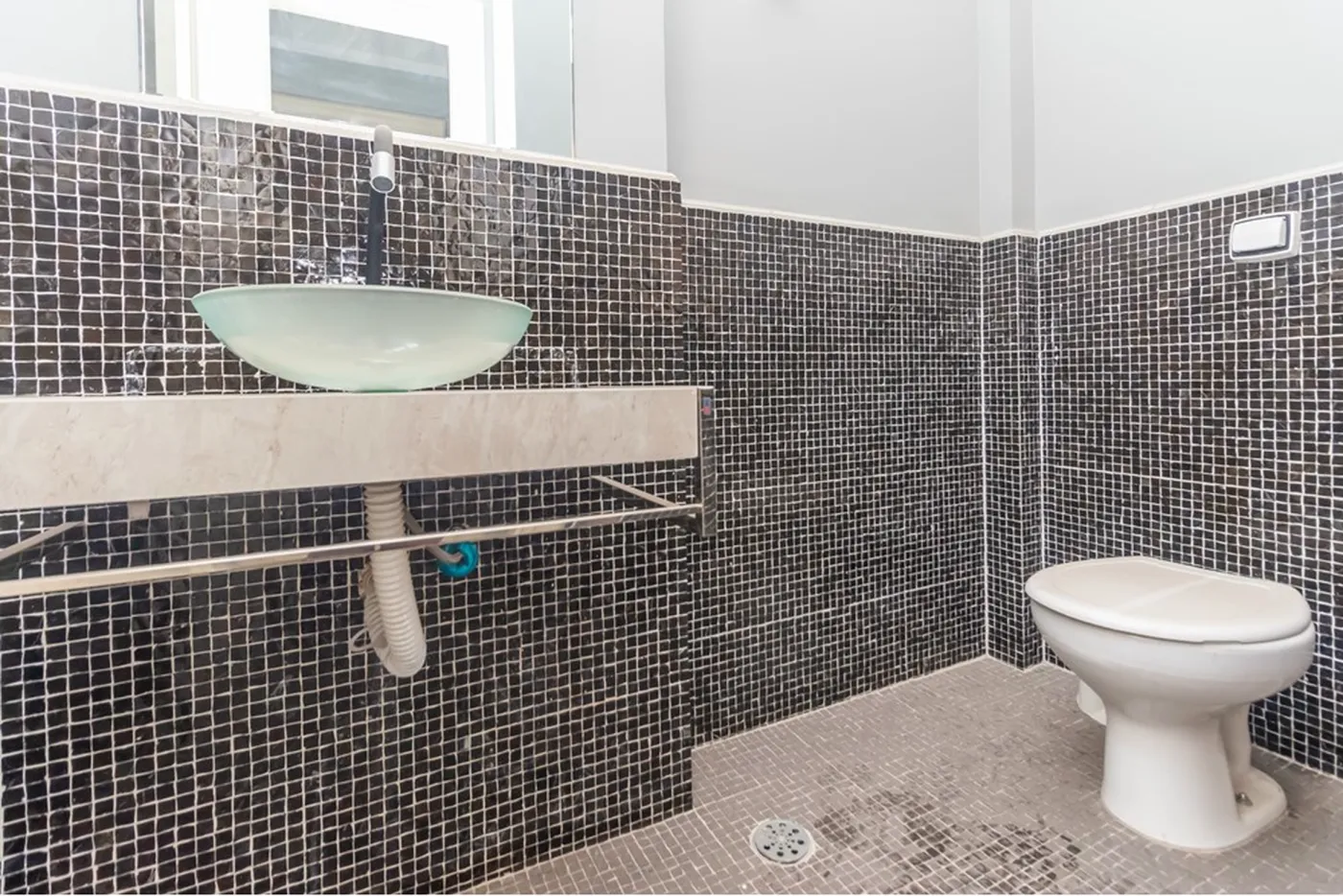 RSL 131 Sala 602291020-36 - REMAX B12 Exclusividades