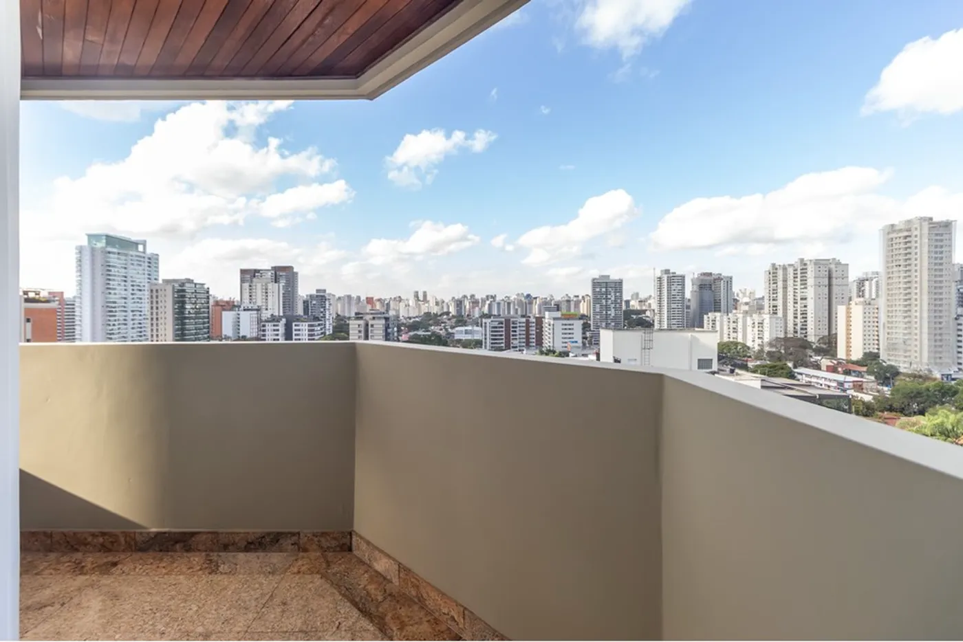 CBP 181 Apto 601721032-108 - REMAX Front Exclusividades