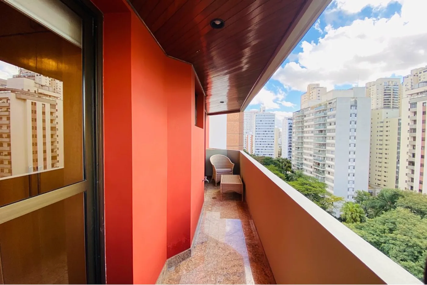 CBP 181 Apto 601721032-108 - REMAX Front Exclusividades