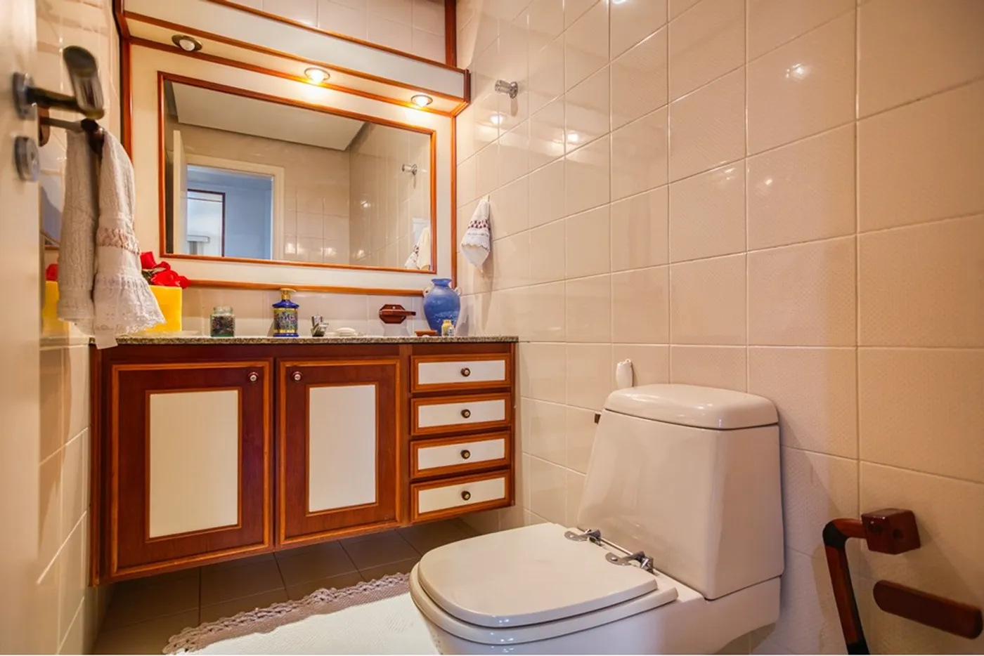 PT 1001 Apto 601081090-18 - REMAX Lepex Exclusividades