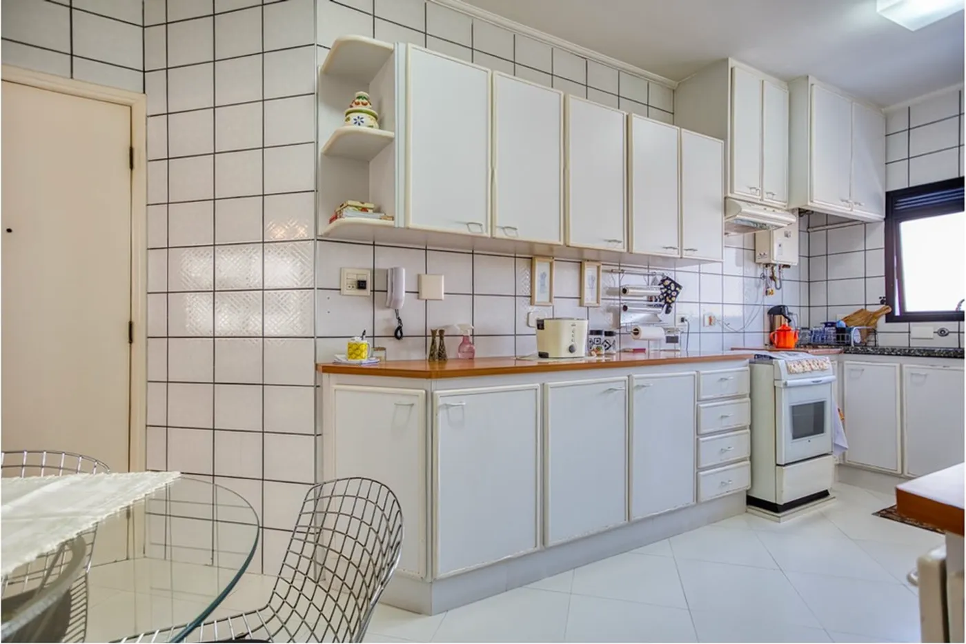 PT 1001 Apto 601081090-18 - REMAX Lepex Exclusividades