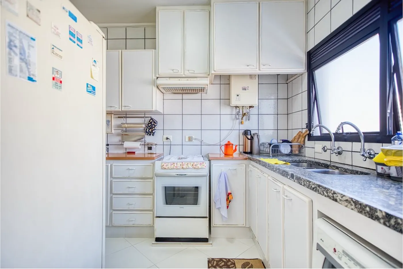 PT 1001 Apto 601081090-18 - REMAX Lepex Exclusividades
