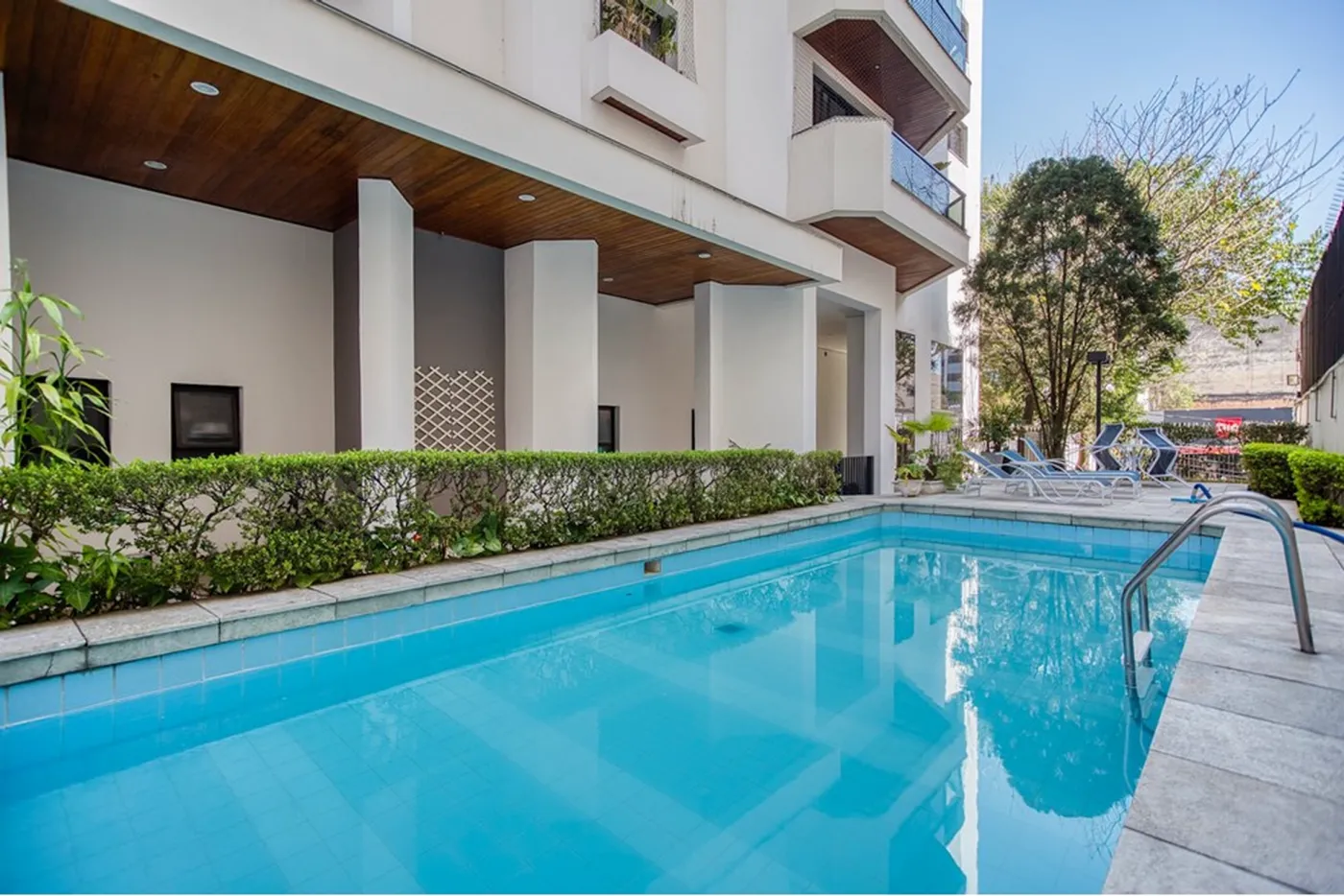 PT 1001 Apto 601081090-18 - REMAX Lepex Exclusividades