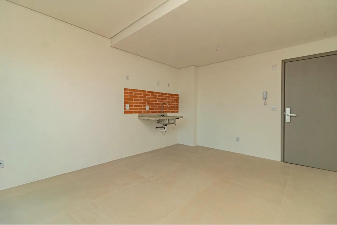 FJB 187 Apto 612491042-17 - REMAX Trend Exclusividades