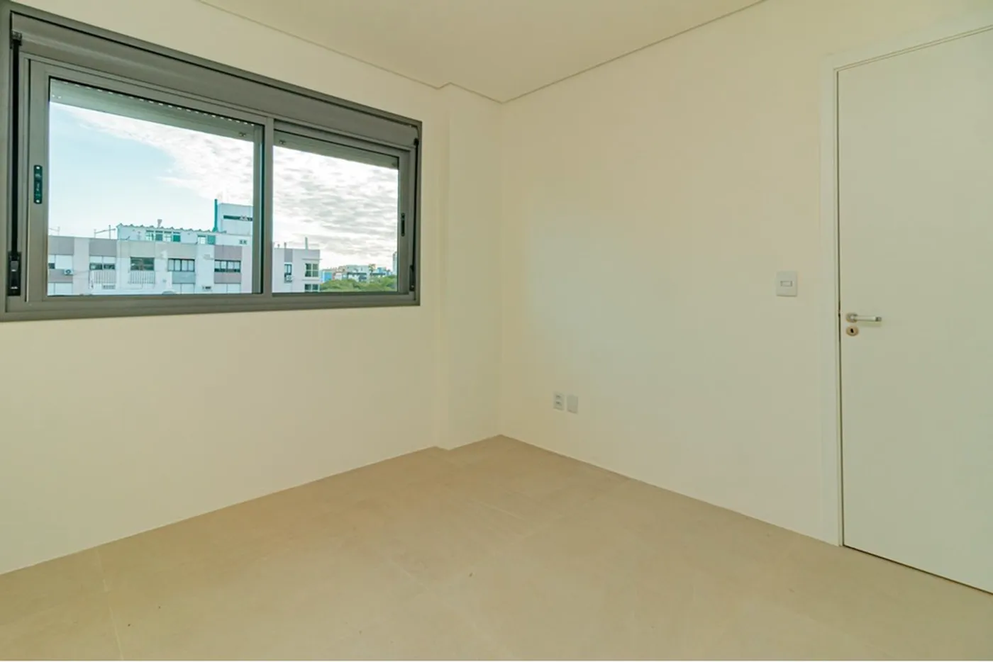 FJB 187 Apto 612491042-17 - REMAX Trend Exclusividades