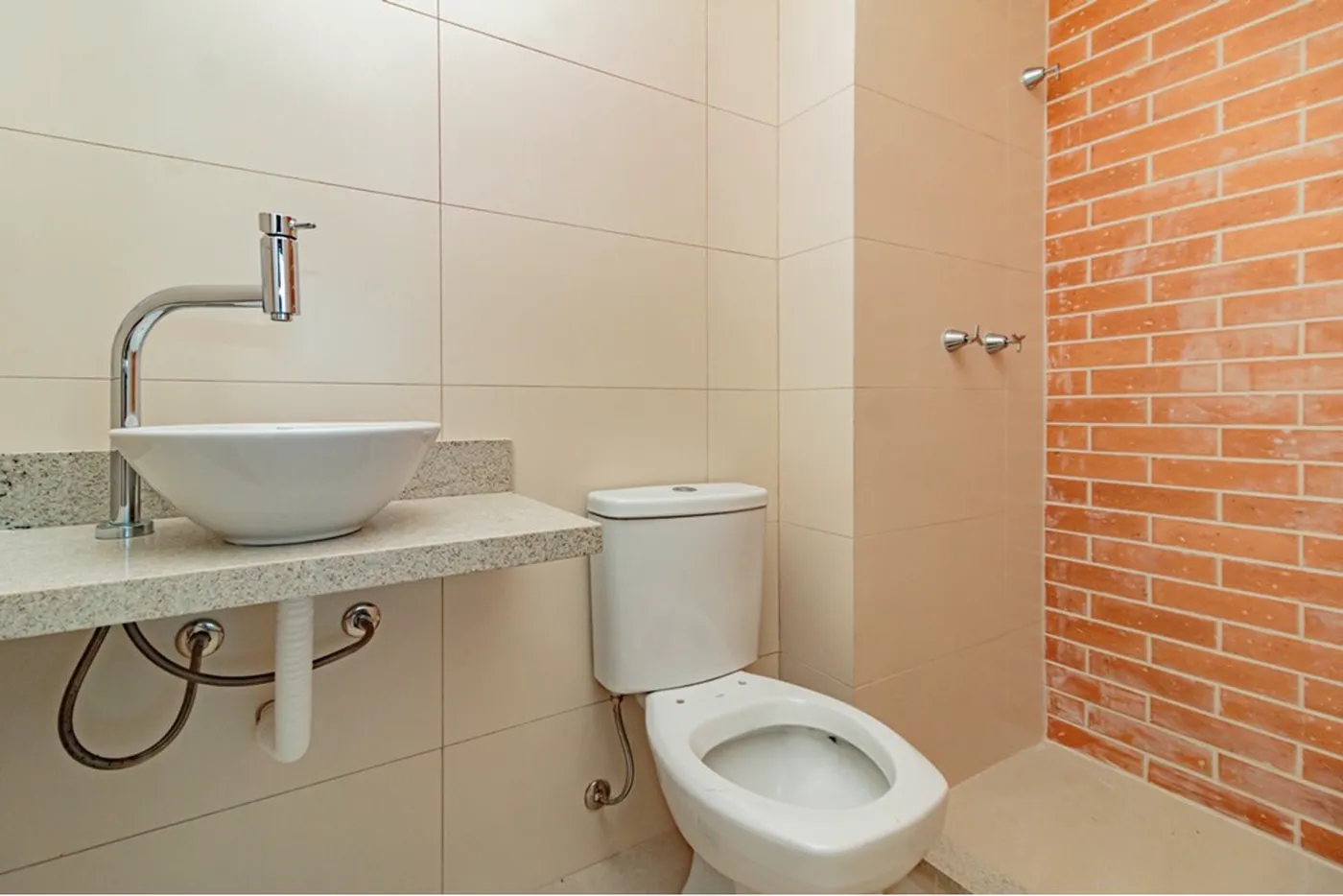 FJB 187 Apto 612491042-17 - REMAX Trend Exclusividades
