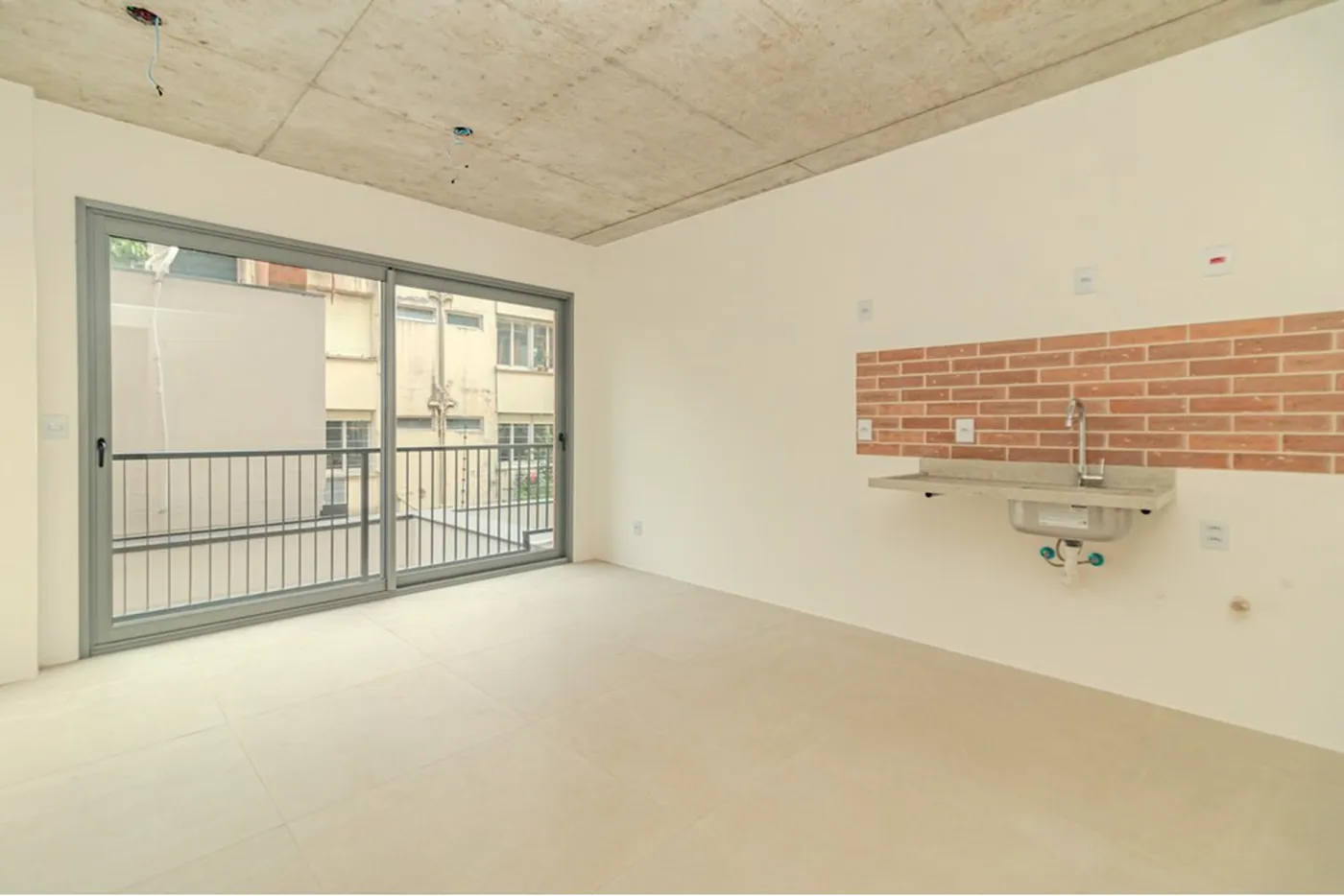 FJB 187 Apto 612491042-16 - REMAX Trend Exclusividades