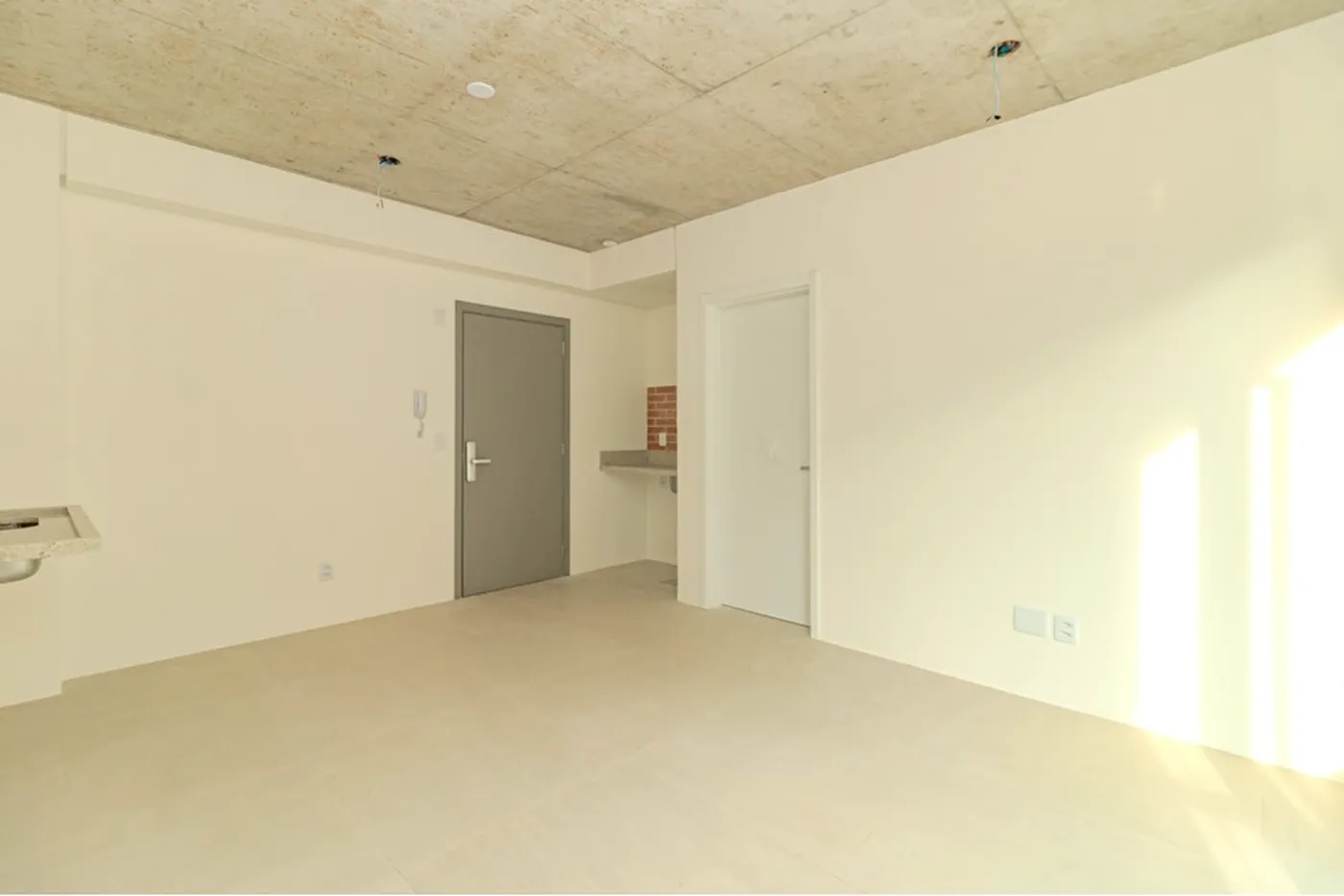 FJB 187 Apto 612491042-16 - REMAX Trend Exclusividades