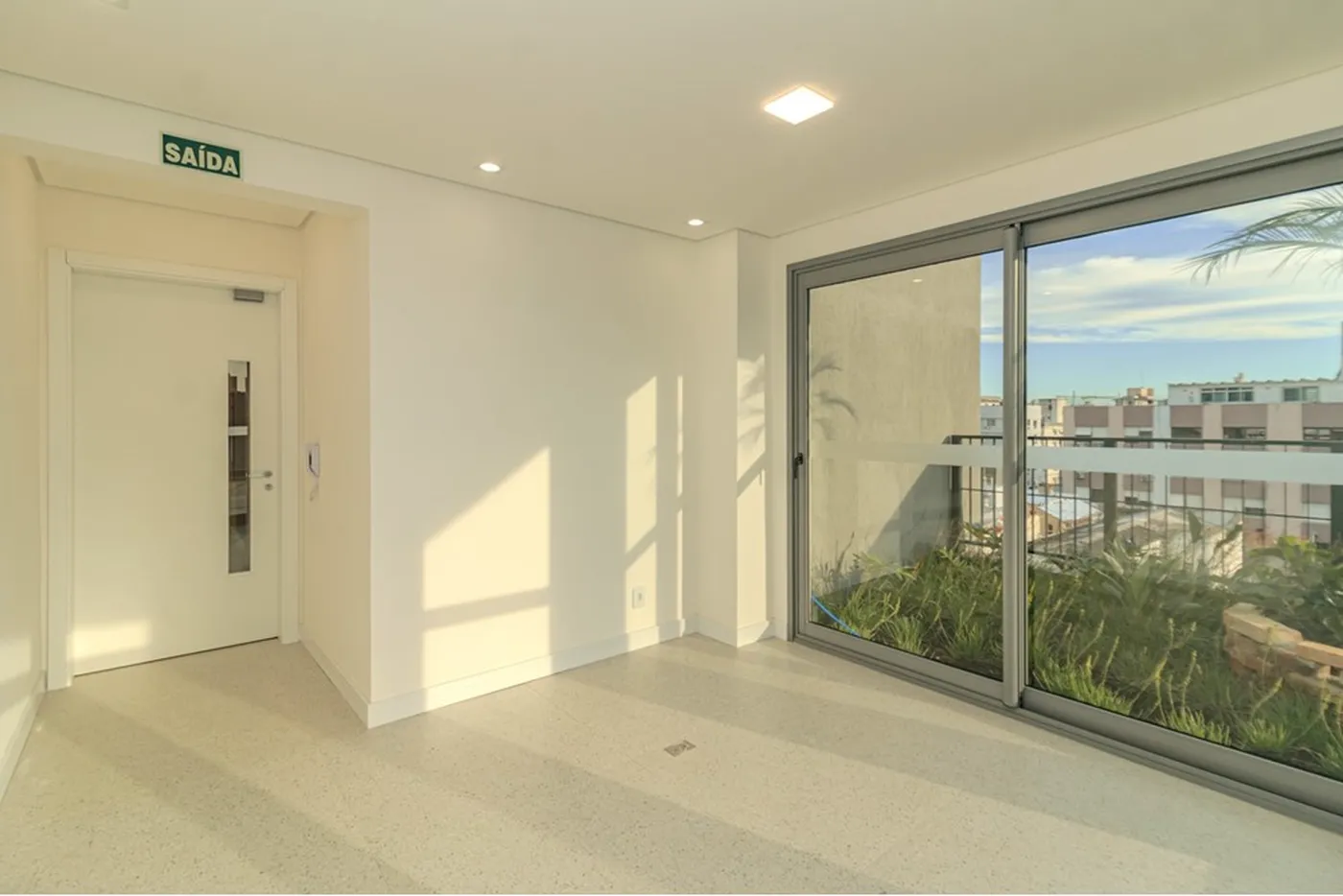FJB 187 Apto 612491042-16 - REMAX Trend Exclusividades