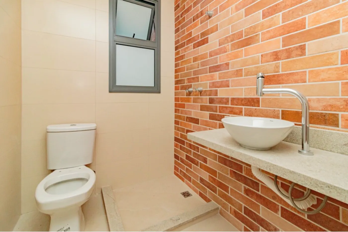 FJB 187 Apto 612491042-21 - REMAX Trend Exclusividades