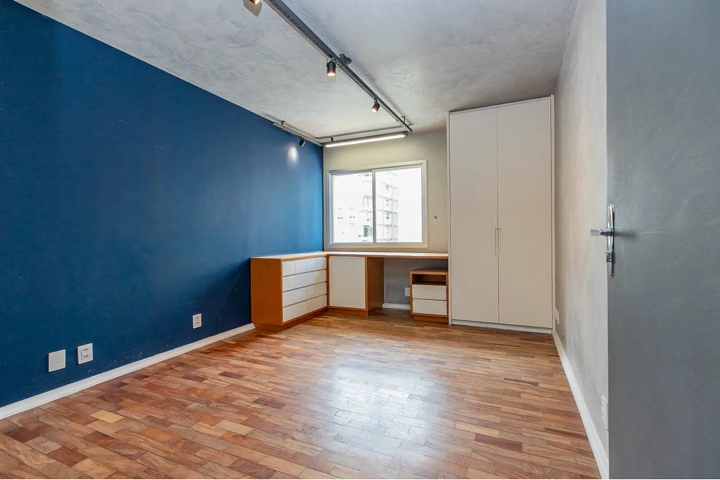 JBC 1903 Apto 601241038-62 - REMAX Ville Exclusividades