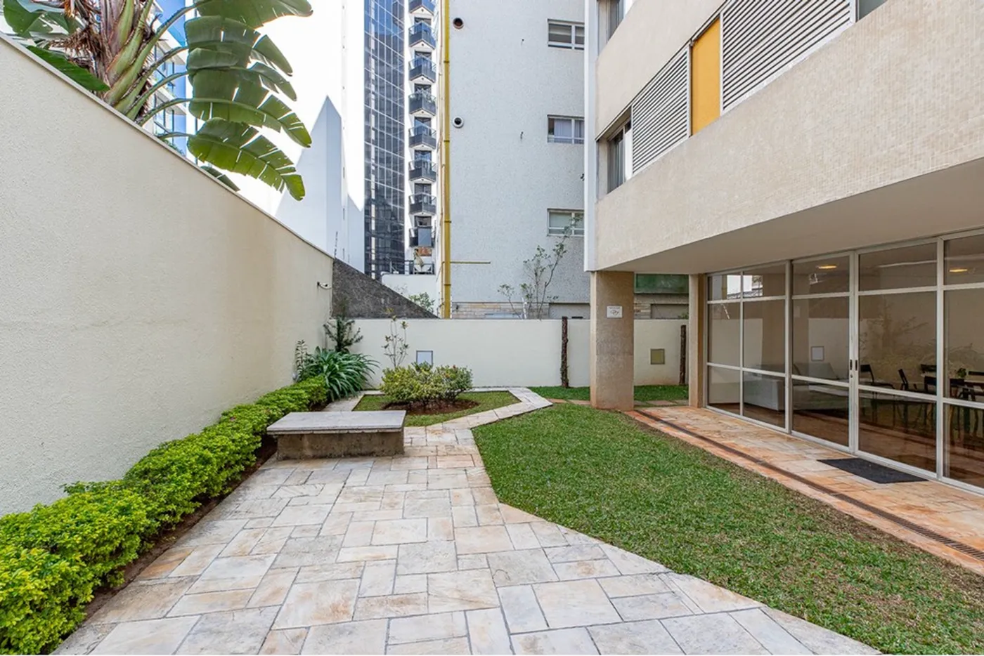 JBC 1903 Apto 601241038-62 - REMAX Ville Exclusividades
