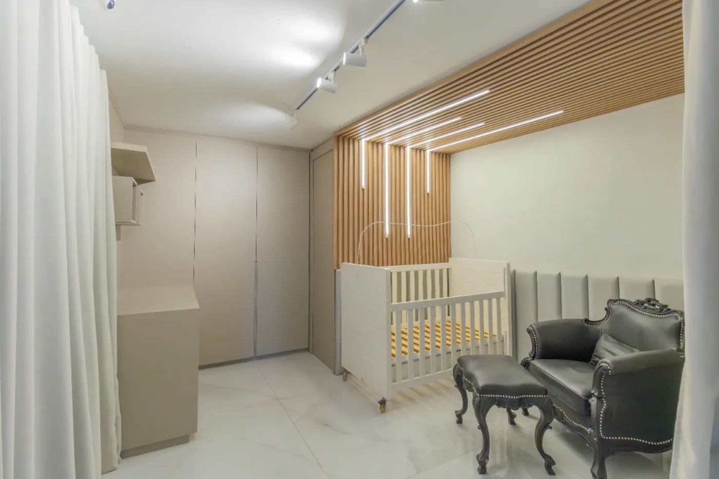 PARIGI Apto 22980 - Albert Imoveis Exclusividades