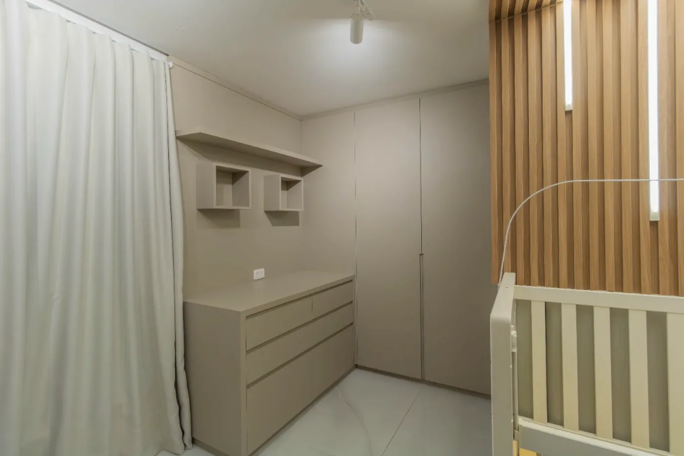 PARIGI Apto 22980 - Albert Imoveis Exclusividades
