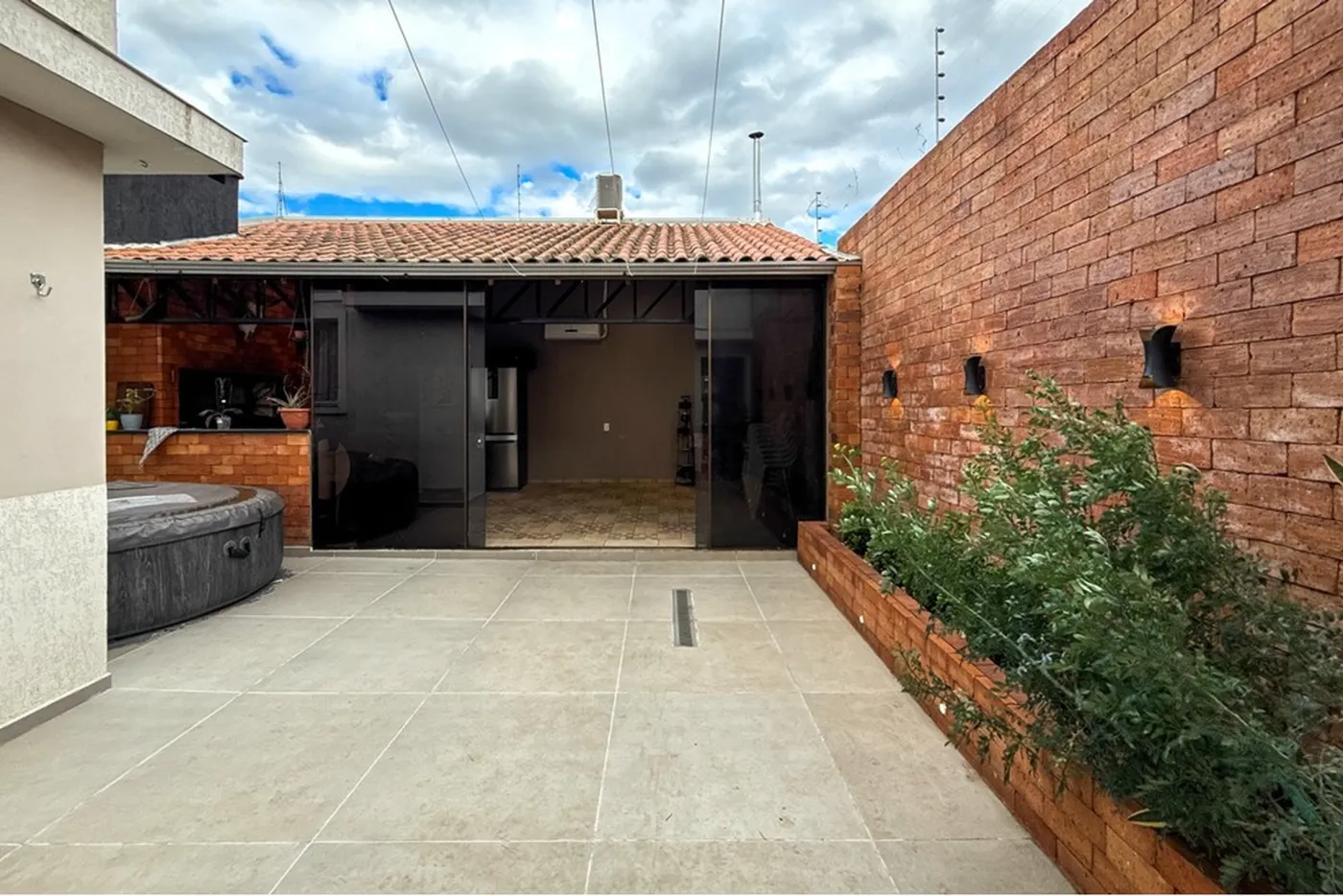 SJJMDF 115 Casa 610241038-13 - REMAX 520 Exclusividades