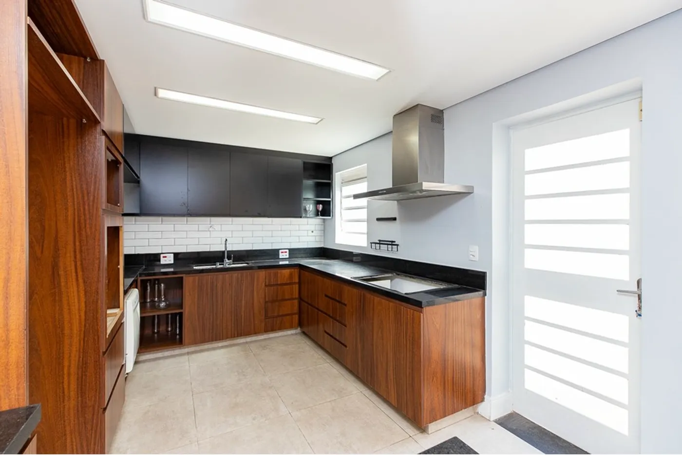 JBJADO3JB 328 601131073-10 - REMAX Ares Exclusividades