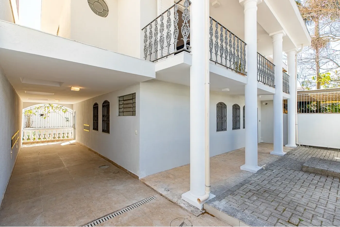 JBJADO3JB 328 601131073-10 - REMAX Ares Exclusividades