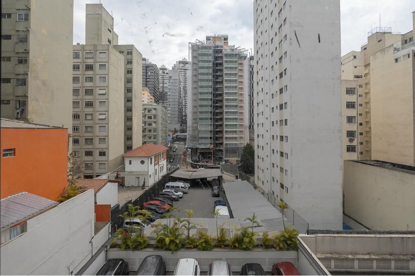 BVBR 190 Sala 601971007-160 - REMAX Empire Exclusividades