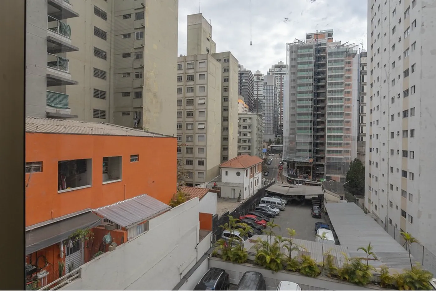 BVBR 190 Sala 601971007-160 - REMAX Empire Exclusividades