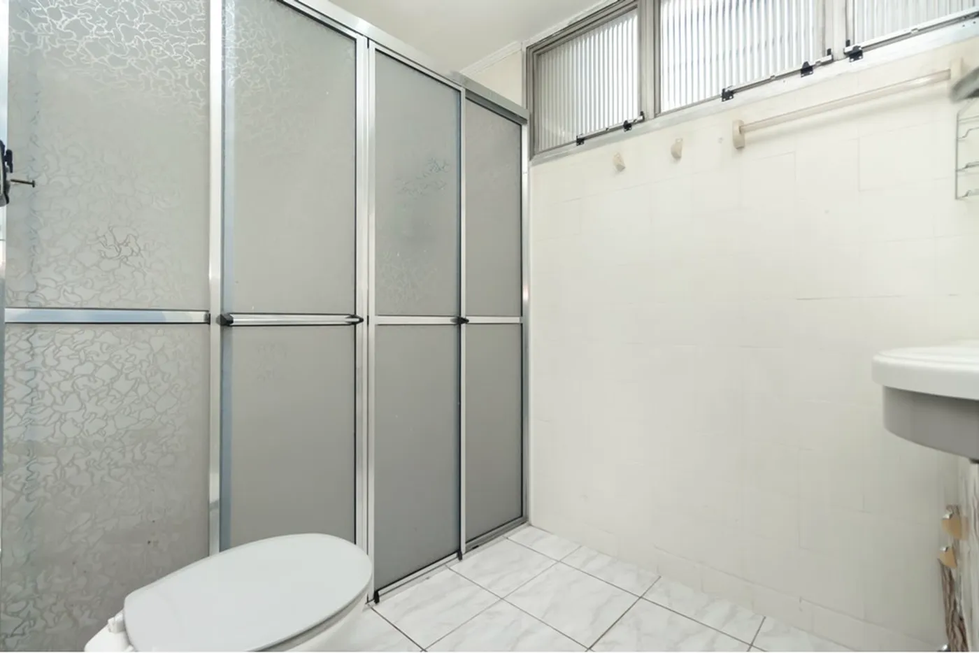 PR 1332 Apto 601081082-12 - REMAX Lepex Exclusividades