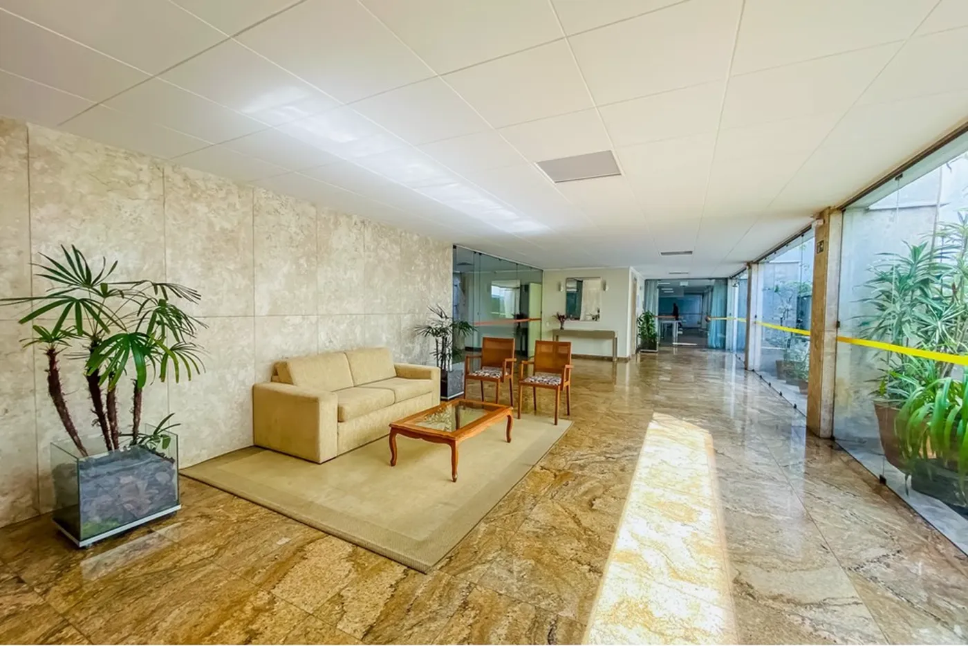 PR 1332 Apto 601081082-12 - REMAX Lepex Exclusividades