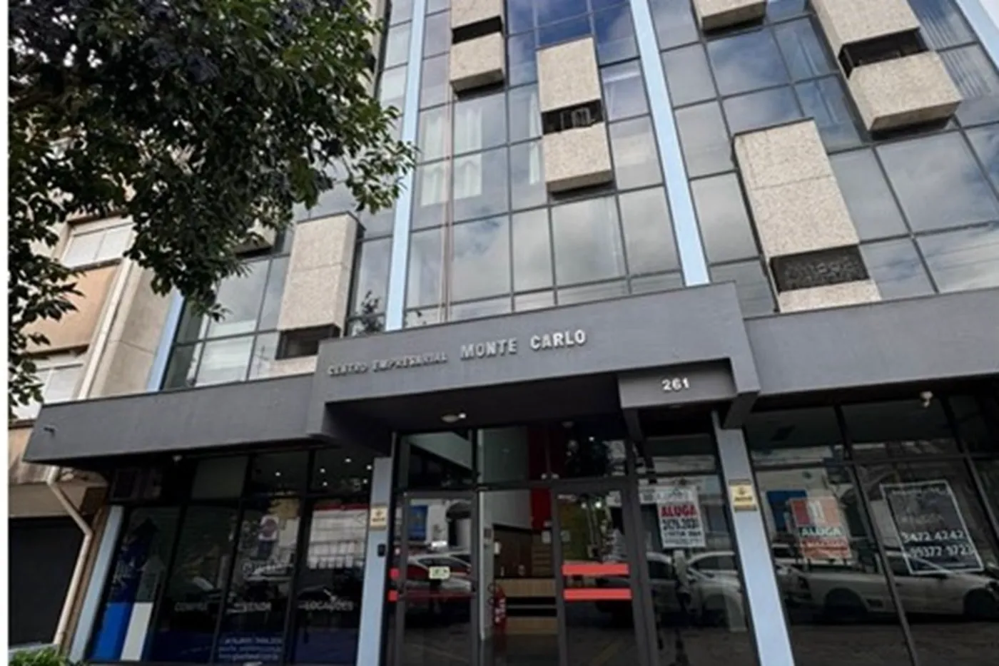 CDM 261 Sala 610241013-10 - REMAX 520 Exclusividades