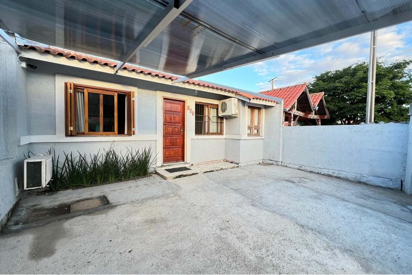 SJN 151 610241023-61 - REMAX 520 Exclusividades