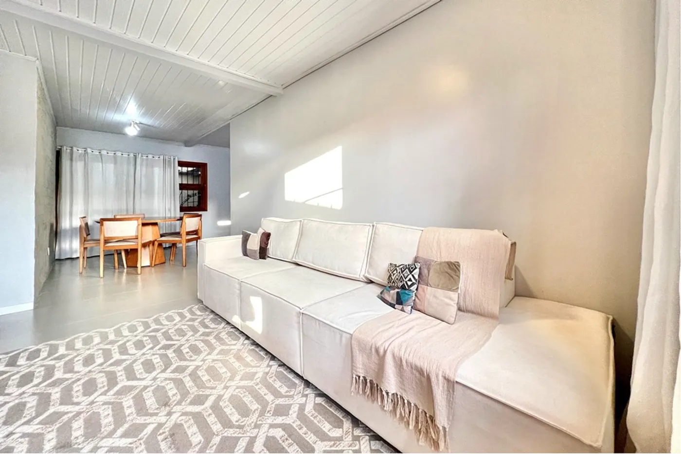 SJN 151 610241023-61 - REMAX 520 Exclusividades