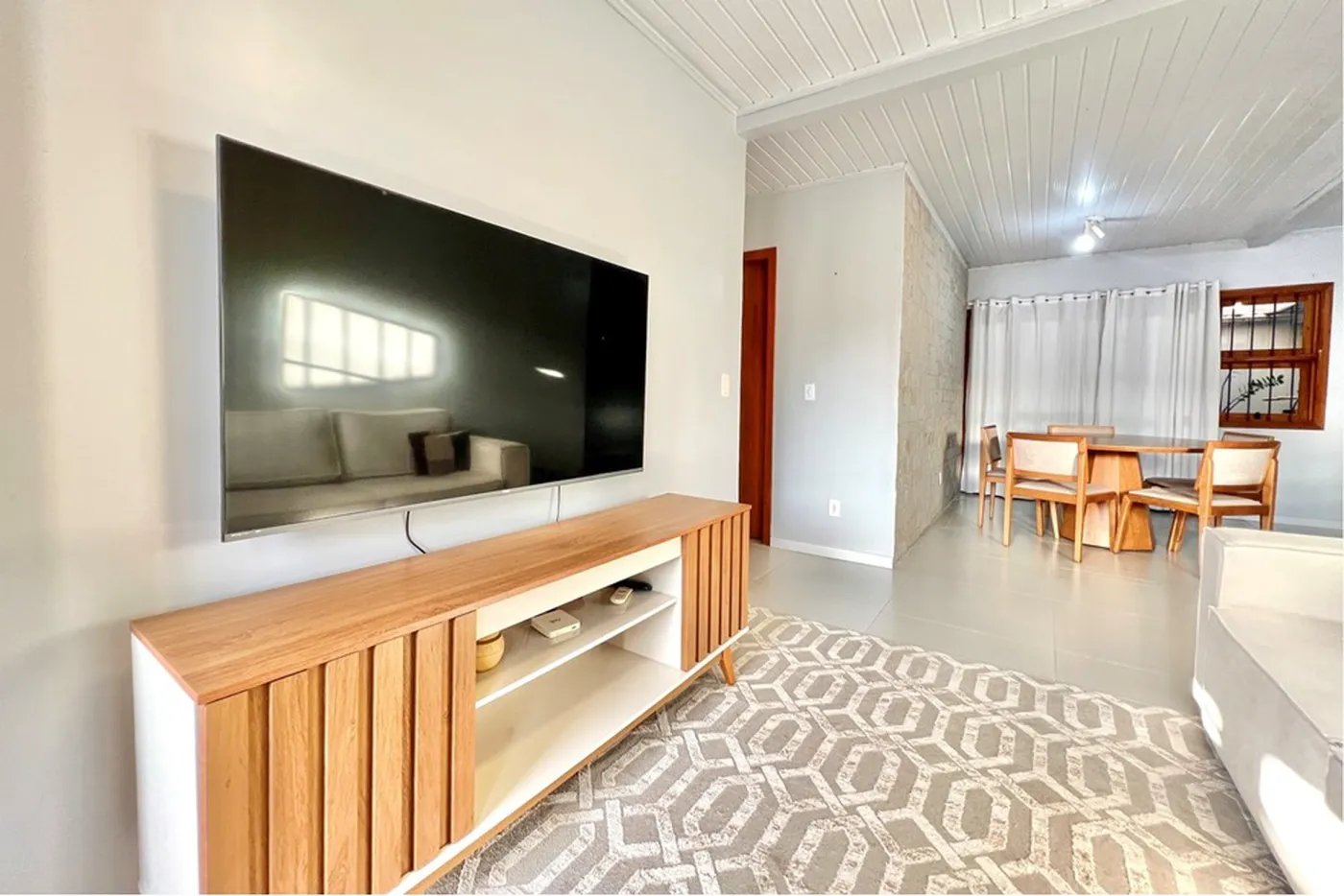 SJN 151 610241023-61 - REMAX 520 Exclusividades