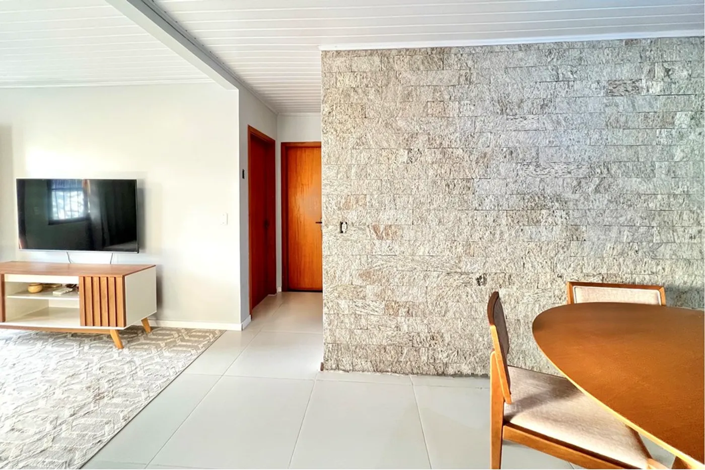 SJN 151 610241023-61 - REMAX 520 Exclusividades