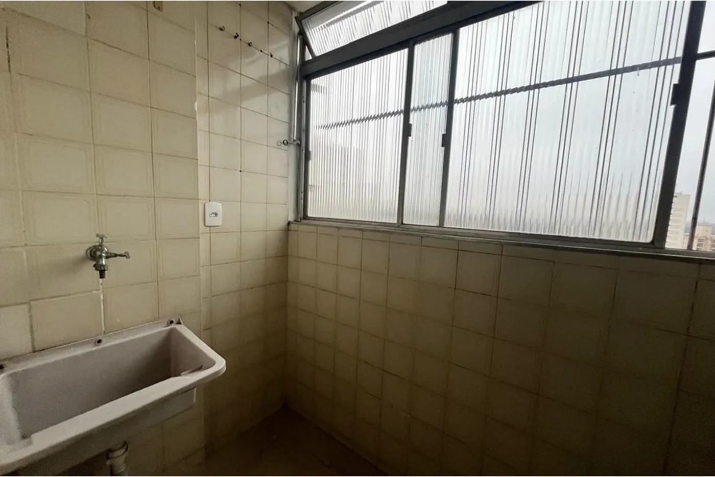 VDEDP 56 Apto 602031025-12 - REMAX Classique Exclusividades