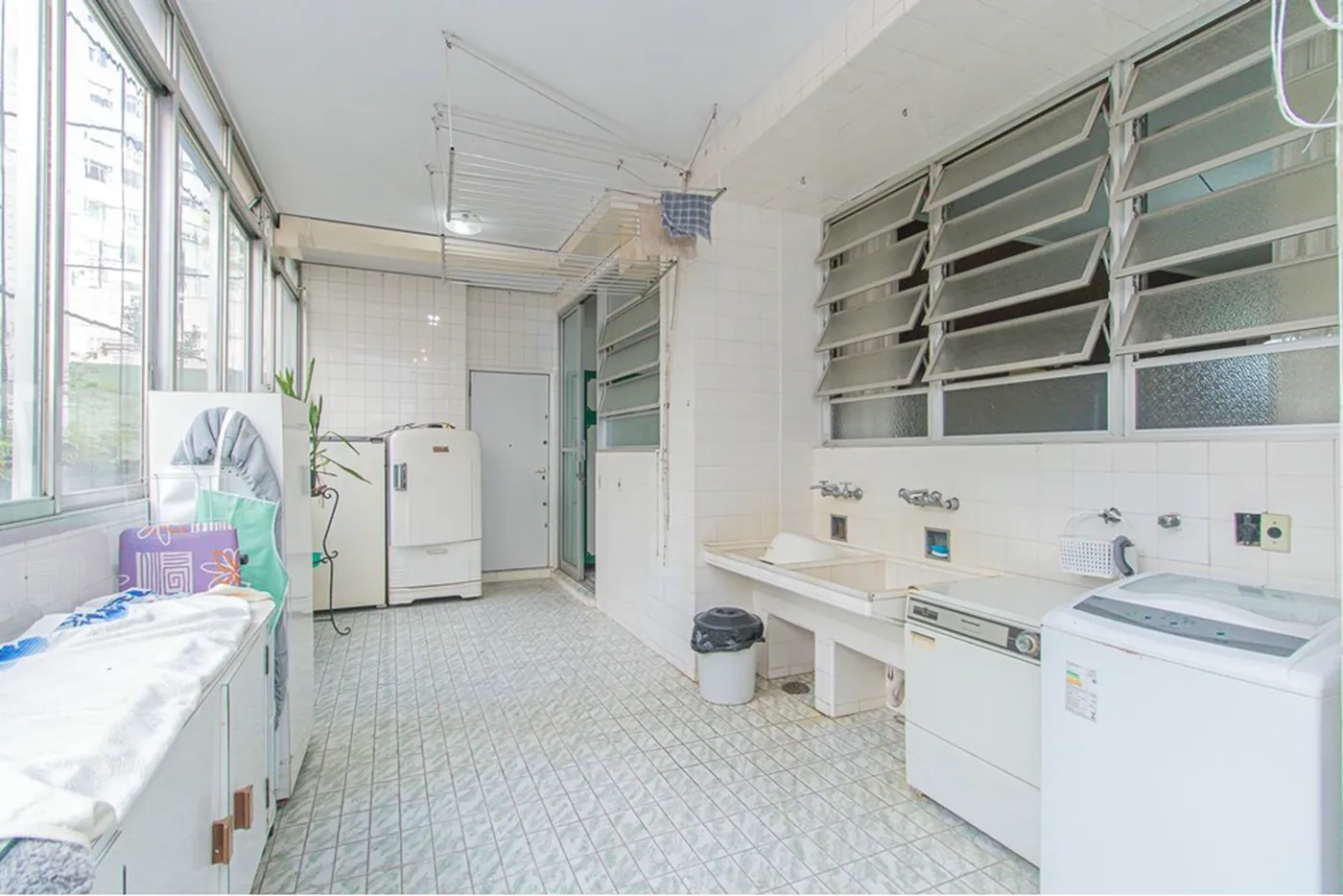 HDVF 465 Apto 601081056-46 - REMAX Lepex Exclusividades