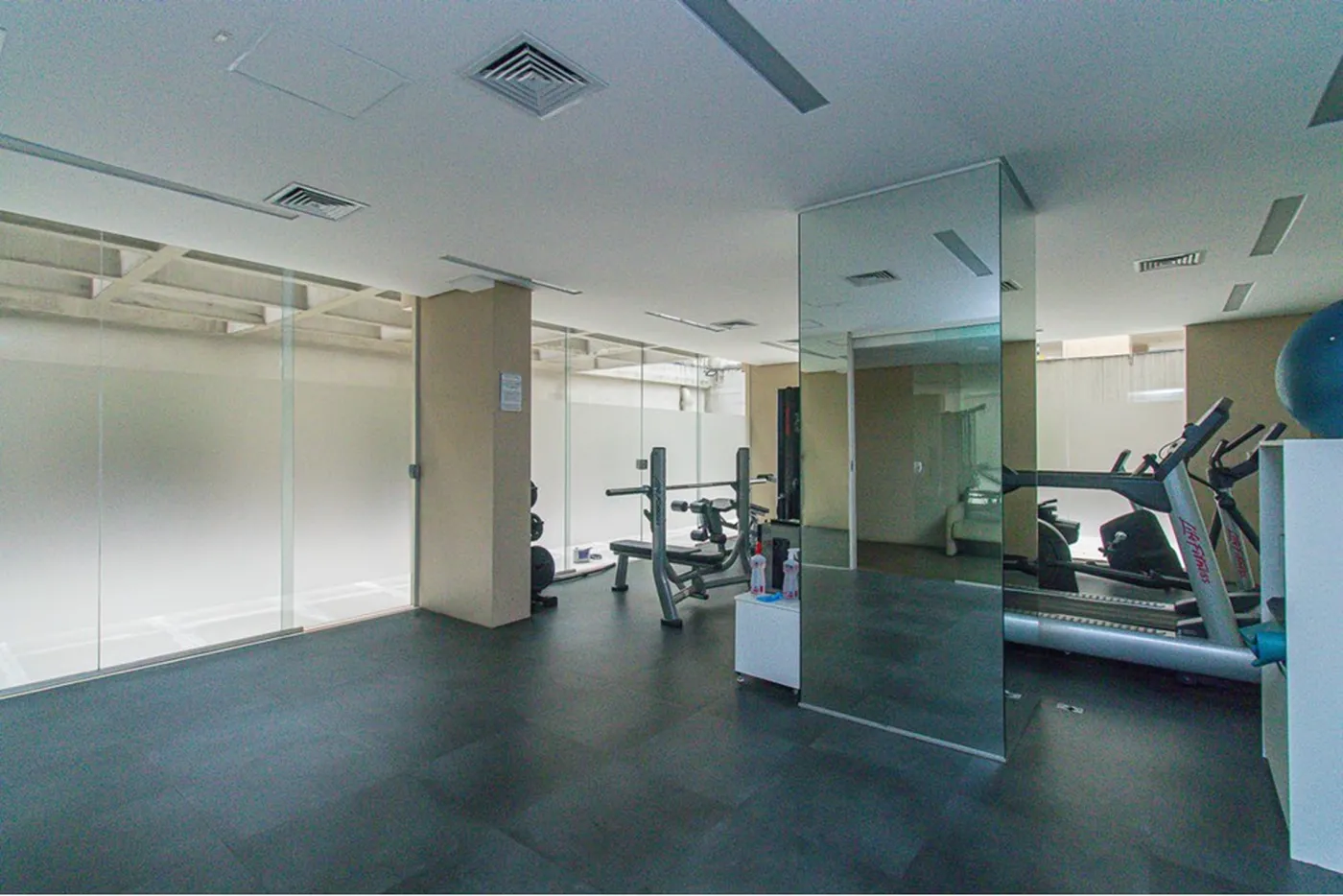 HDVF 465 Apto 601081056-46 - REMAX Lepex Exclusividades