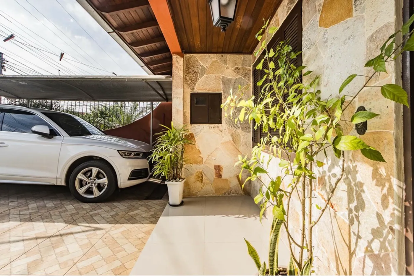 RBFL 243 Casa 612511067-1 - REMAX Moderna Exclusividades