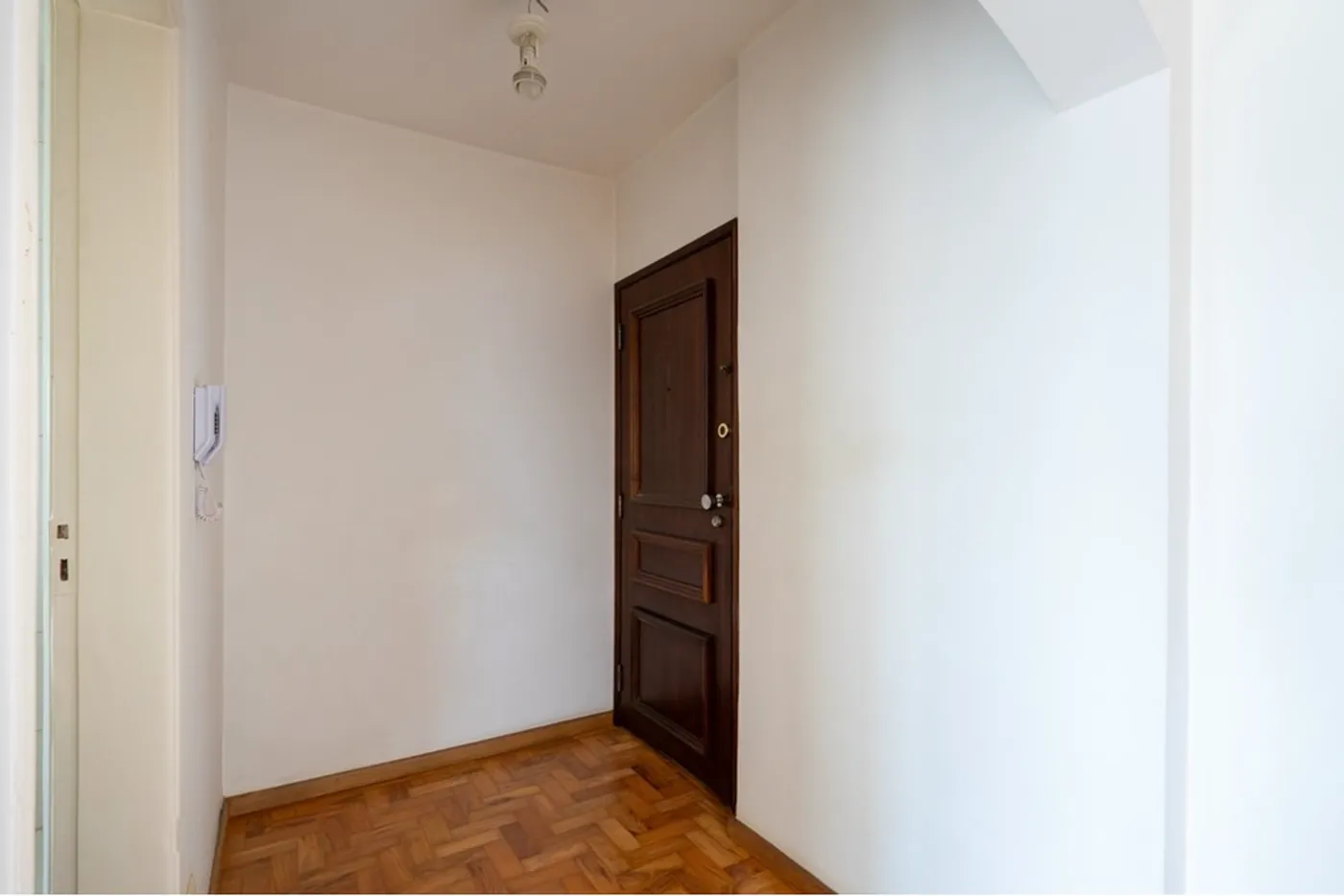 BN 155 Apto 601131015-80 - REMAX Ares Exclusividades