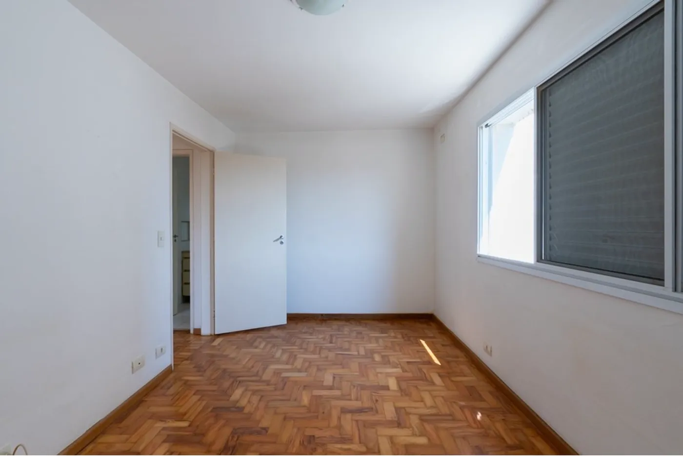 BN 155 Apto 601131015-80 - REMAX Ares Exclusividades